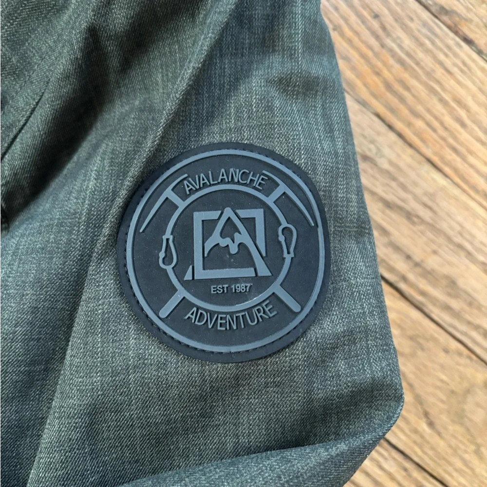 Men's Avalanche Snowboard Green Hooded Jacket L - Picture 4 of 8